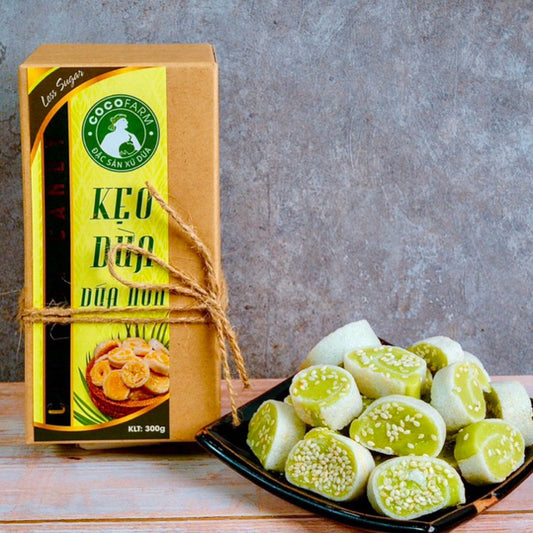 Kẹo Dừa Dứa Non vị Lá Dứa Cocofarm ít đường hộp 300g |  Việt Nam
