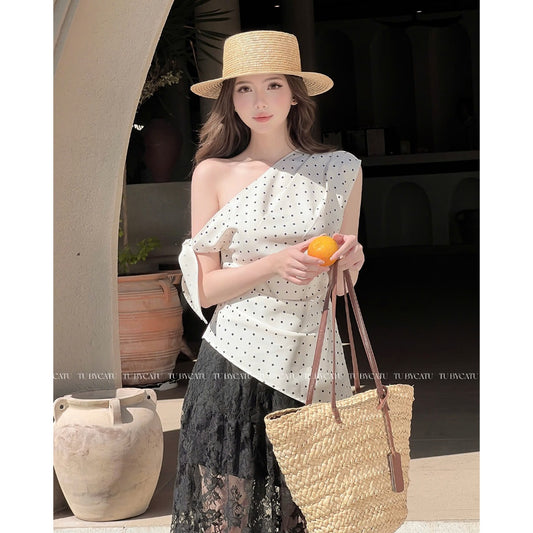 TUBYCATU |  Áo lệch vai kem chấm bi Alice Bow Top
